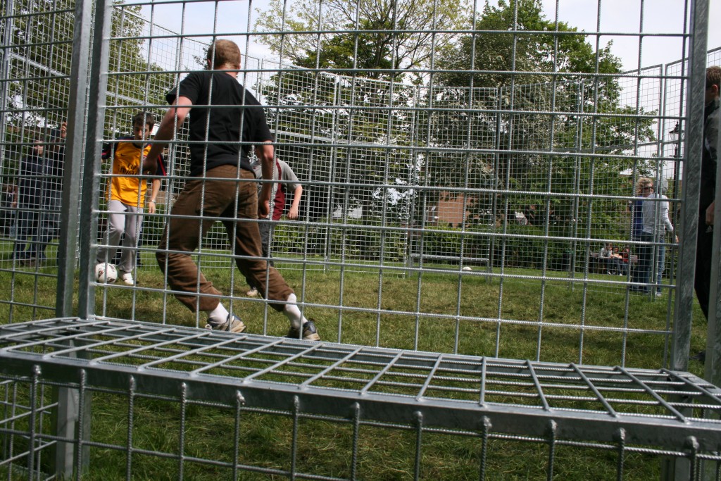 Cage-Play1.jpg