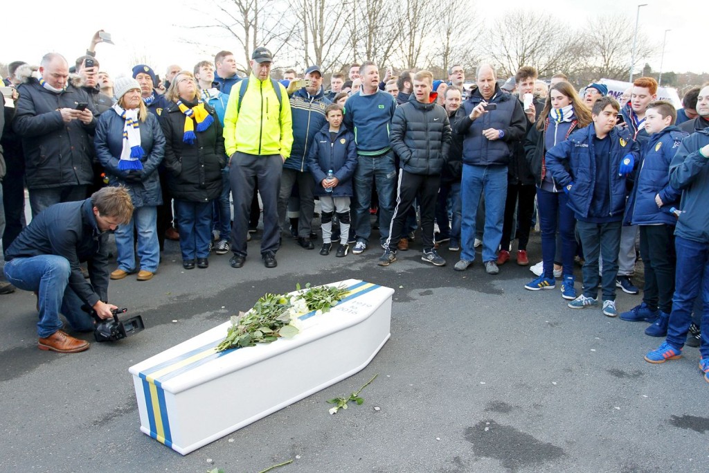screen cellino leeds tifosi bara