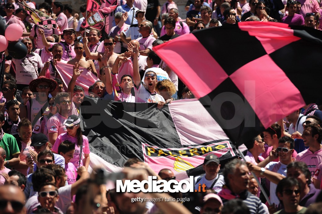 US Citta di Palermo Fans Gather In Piazza di Spagna