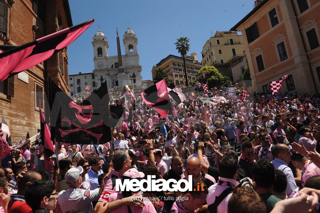 US Citta di Palermo Fans Gather In Piazza di Spagna
