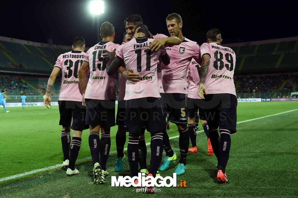 PALERMO, ITALY - AUGUST 06:  Carlos Embalo of Palermo celebrates with team mates after scoring the opening goal during the friendly match between US Citta' di Palermo and Olympique Marseille at Renzo Barbera Stadium on August 6, 2016 in Palermo, Italy.  (