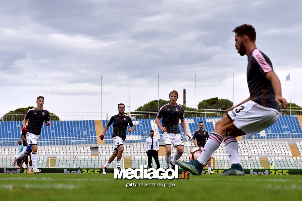 FC Crotone v US Citta di Palermo - Serie A