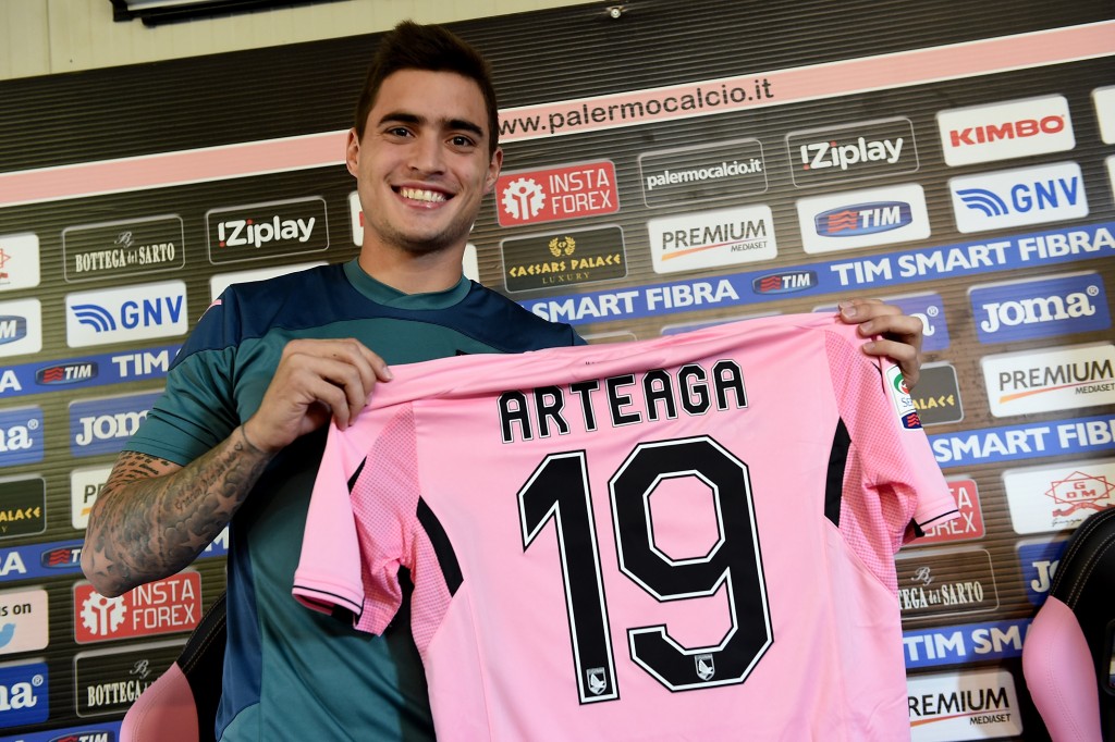US Citta' di Palermo Training Unveils New Signing Manuel Arteaga