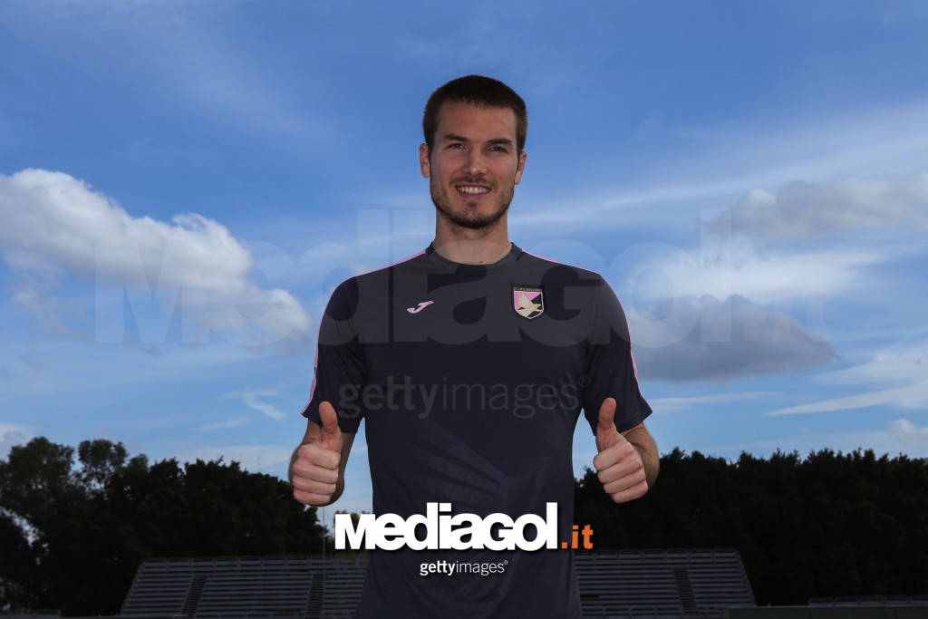 US Citta Di Palermo Unveils New Signing Toni Sunjic