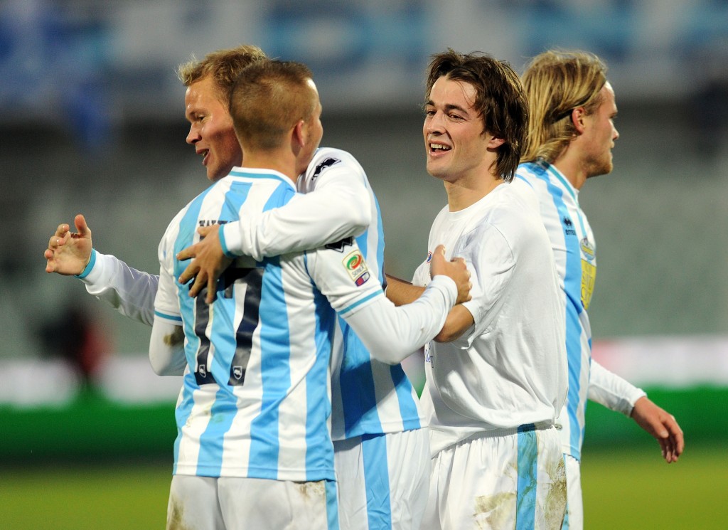 Pescara v Genoa CFC - Serie A