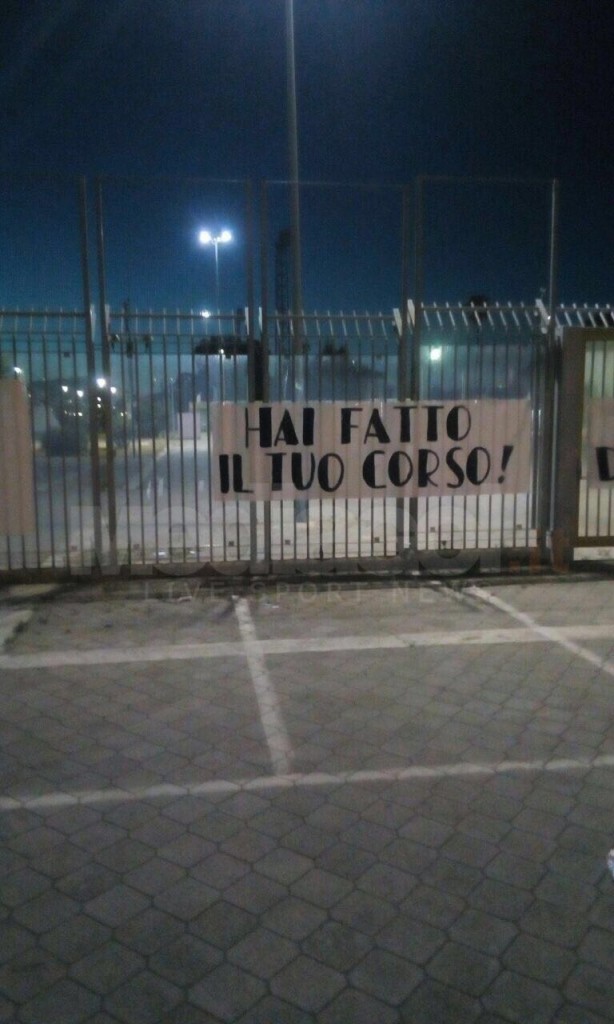 Striscione Stadio Barbera contro Zamparini