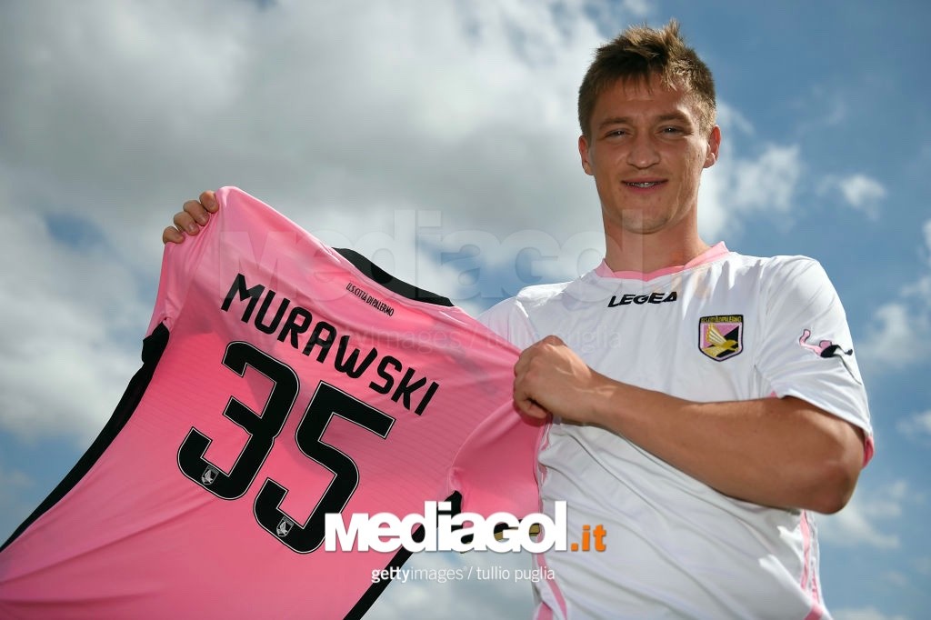 US Palermo Unveils New Signing Radoslaw Murawski