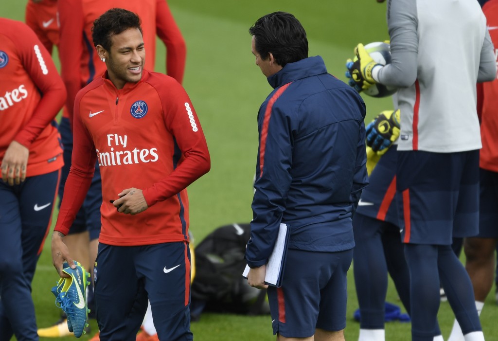 FBL-FRA-PSG-TRAINING