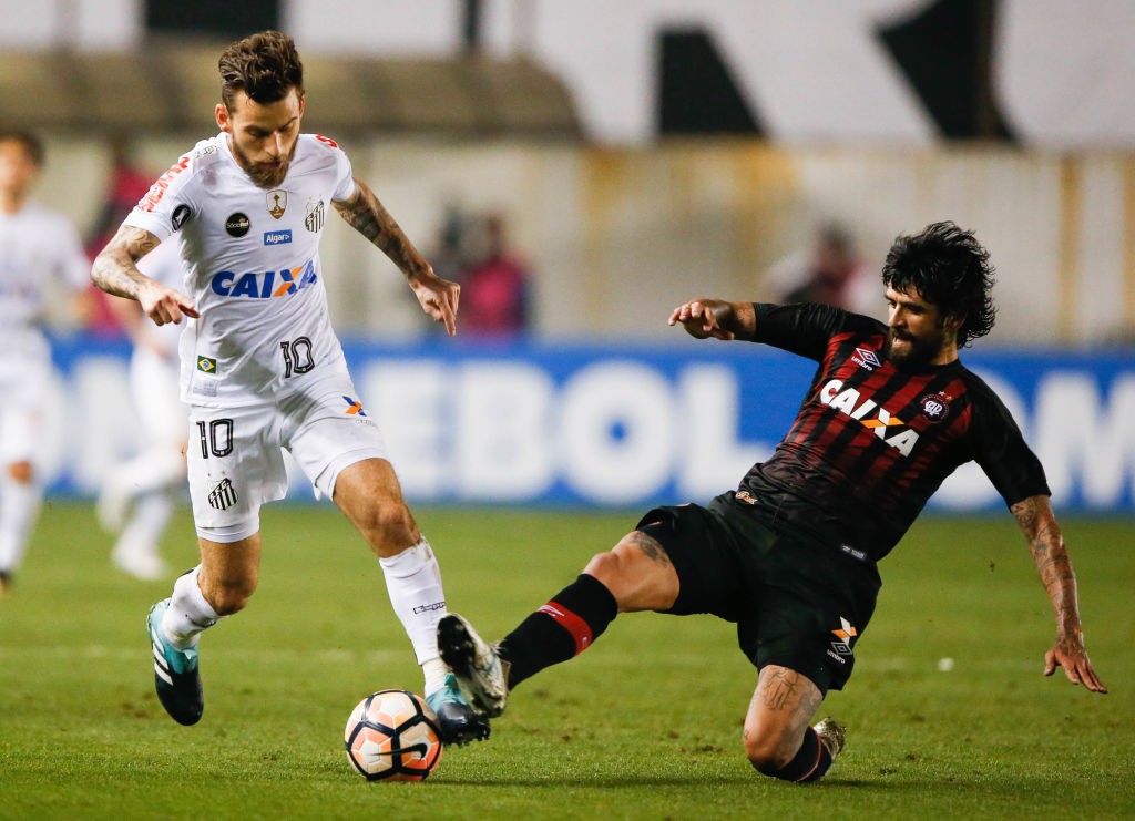 Santos v Atletico PR - Copa Bridgestone Libertadores 2017