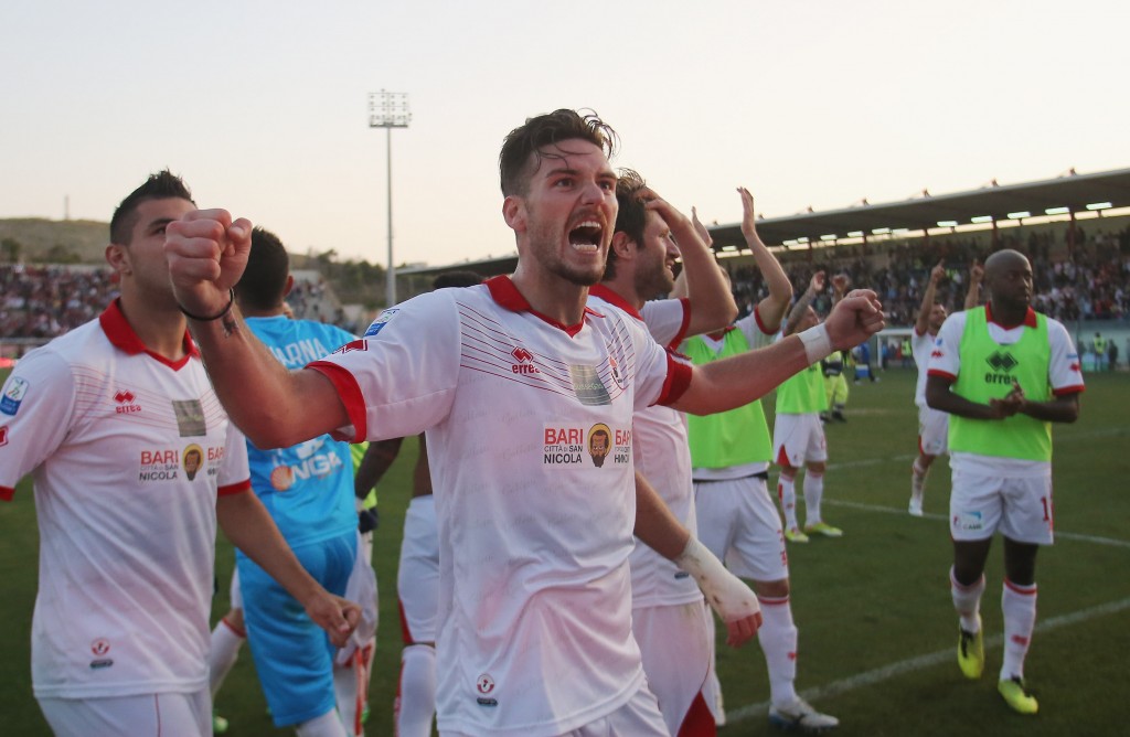 FC Crotone v AS Bari - Serie B Playoffs