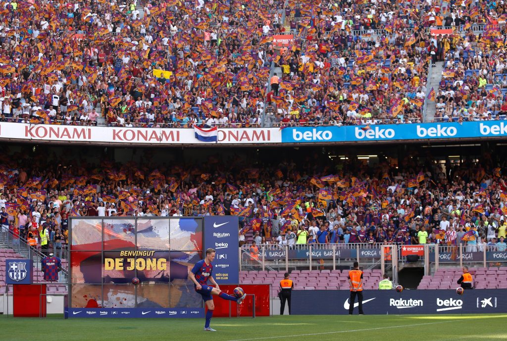 FC Barcelona Unveil New Player Frenkie de Jong