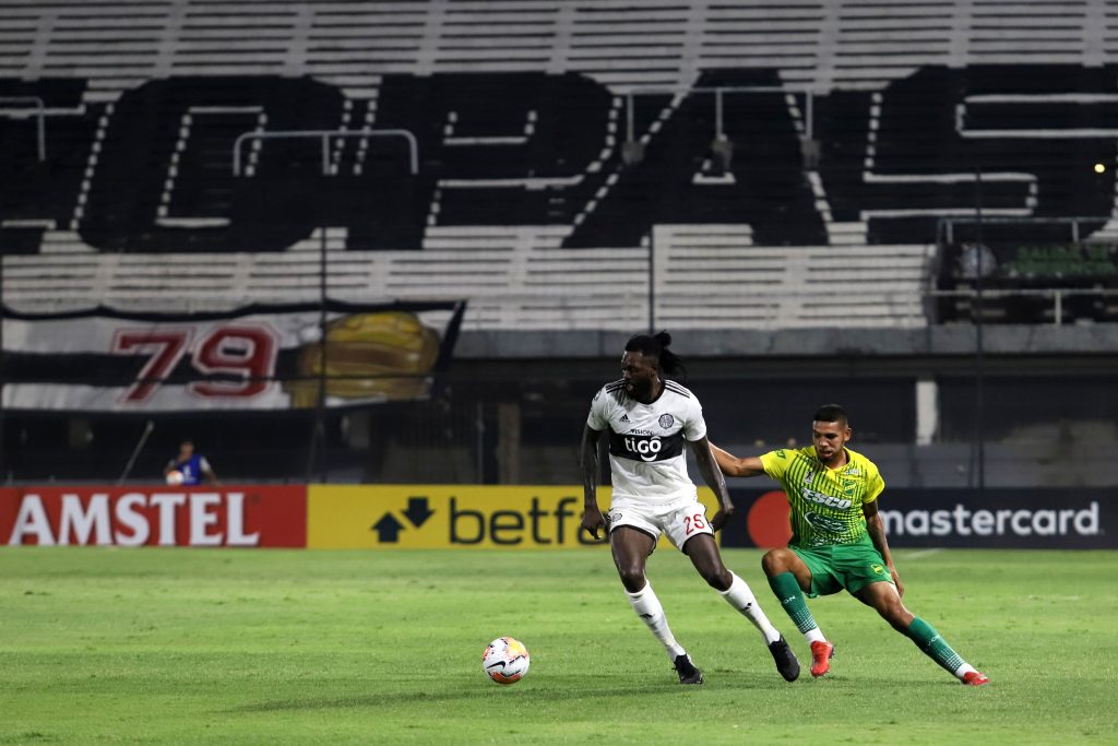 Olimpia v Defensa y Justicia - Copa CONMEBOL Libertadores 2020