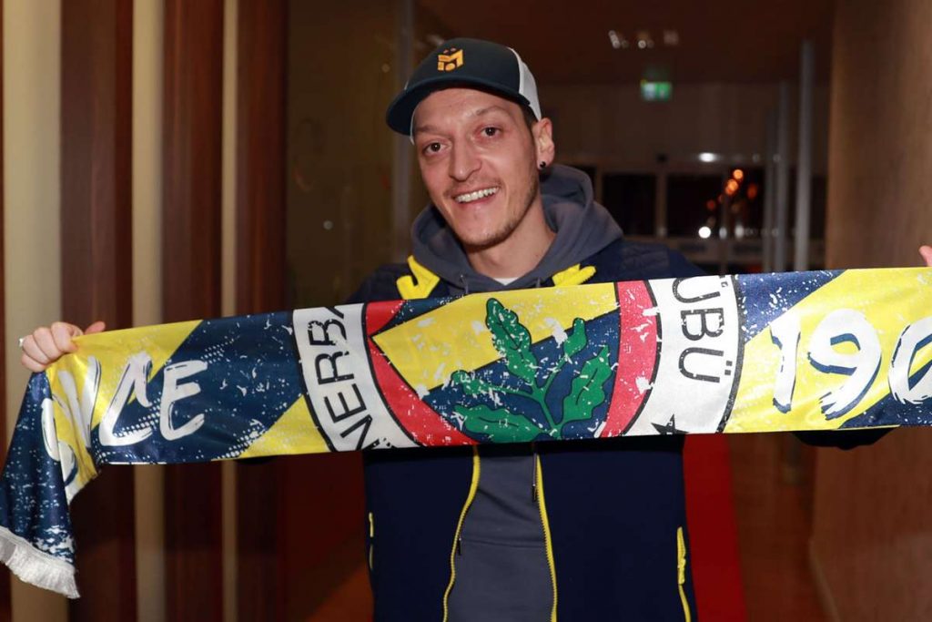 mesut-ozil-fenerbahce-transfer_166ljcvk66p6j1o8p1qjwbfx61
