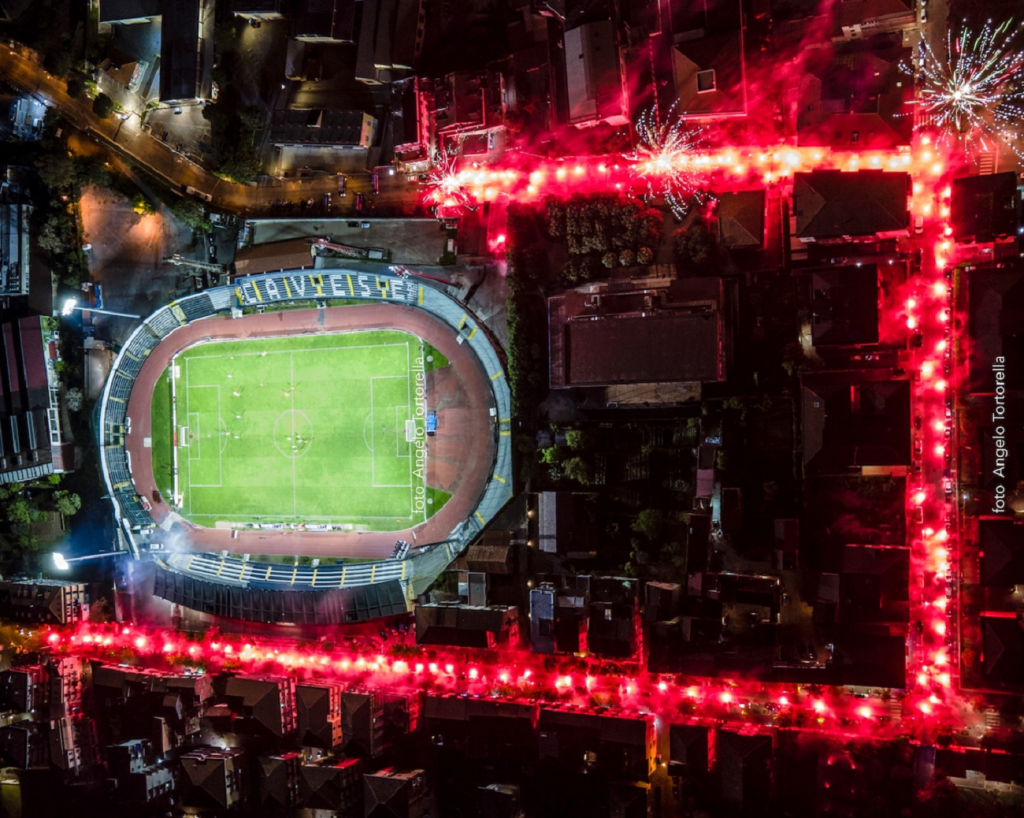 cavese-lo-spettacolo-degli-ultras-curva-sud-attor-298547