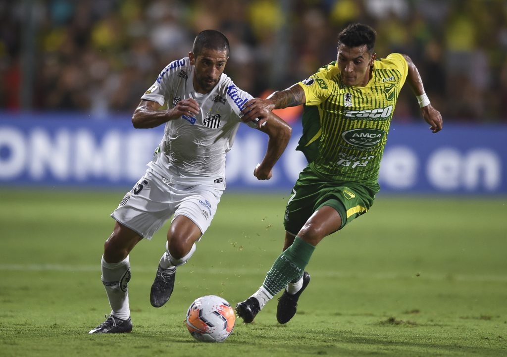 Defensa y Justicia v Santos - Copa CONMEBOL Libertadores 2020