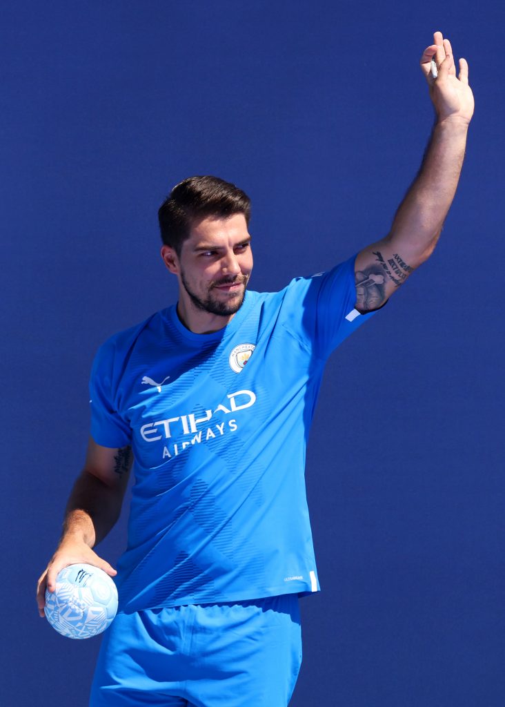 Manchester City Present New Summer Signings