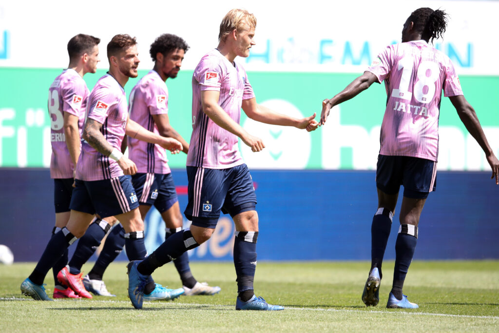 SpVgg Greuther Fürth v Hamburger SV - Second Bundesliga