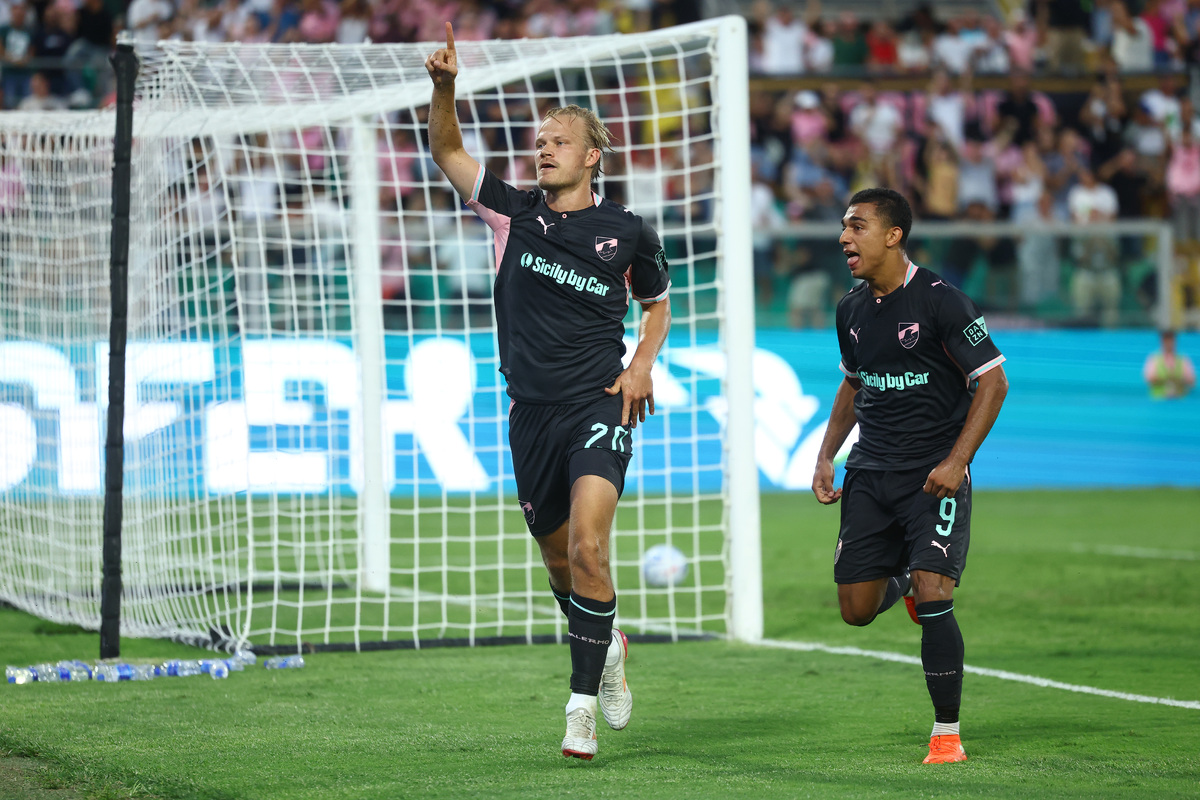 Palermo FC v Mantova 1911 - Coppa Italia